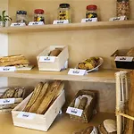 Greet Nancy Sud Hotel